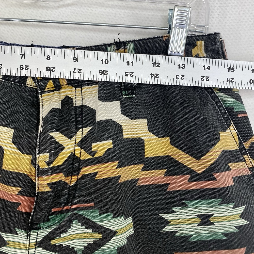 10.Deep Bermuda Shorts Men 32 x11 Aztec Print Summer Beach Casual Vintage - Picture 3 of 8